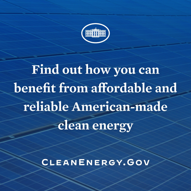 Plakat mit einem blauen Kreis-Logo, das einen weißen Stern und weißen Text mit der Aufschrift "Erfahren Sie, wie Sie von erschwinglicher und zuverlässiger amerikanischer sauberer Energie profitieren können" auf einem hellblauen Hintergrund zeigt.