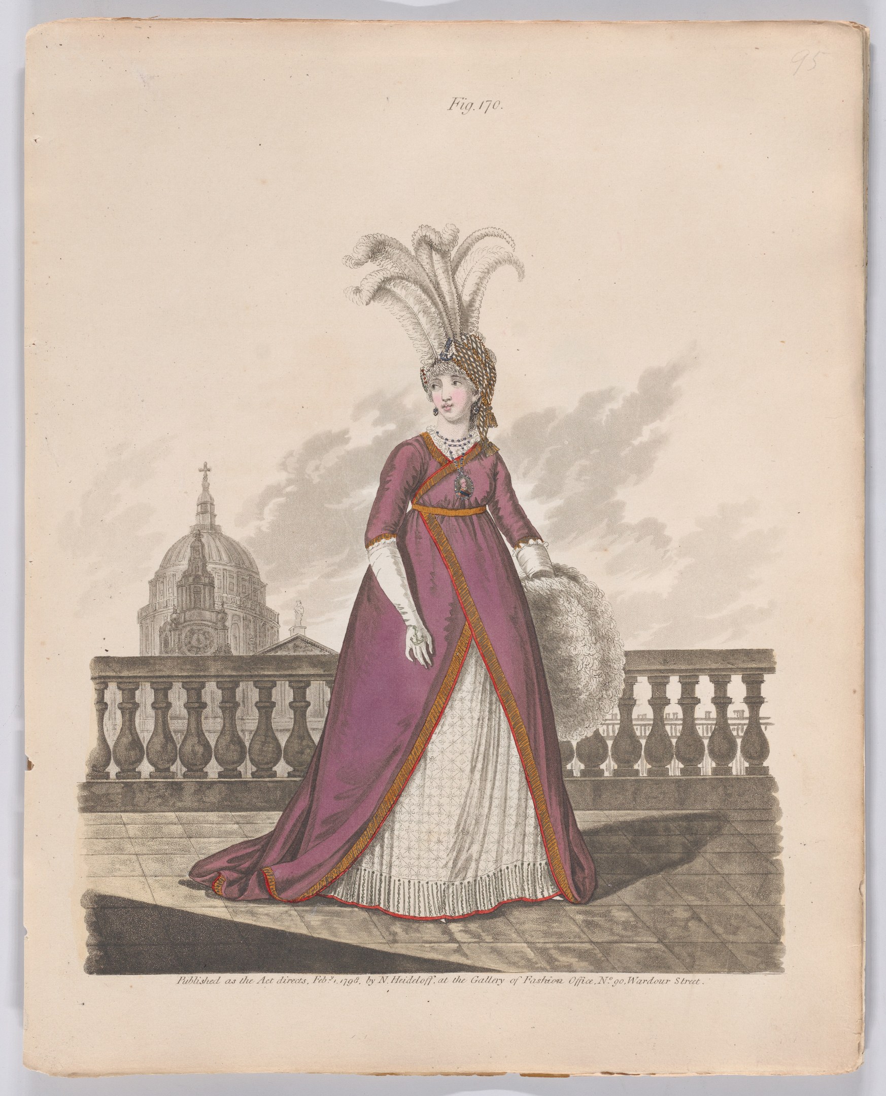 Frau in einem purpurweißen Kleid mit Federschmuck, die vor einem Geländer steht, mit einem Gebäude und Wolken im Hintergrund, überlagert mit dem Text 'Fashion of New York, New York Street, 1790'.
